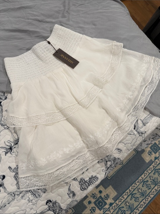 Shyanne Dresses & Skirts - Shyanne / Boot Barn / High Waist White Tiered Lace Mini Skirt